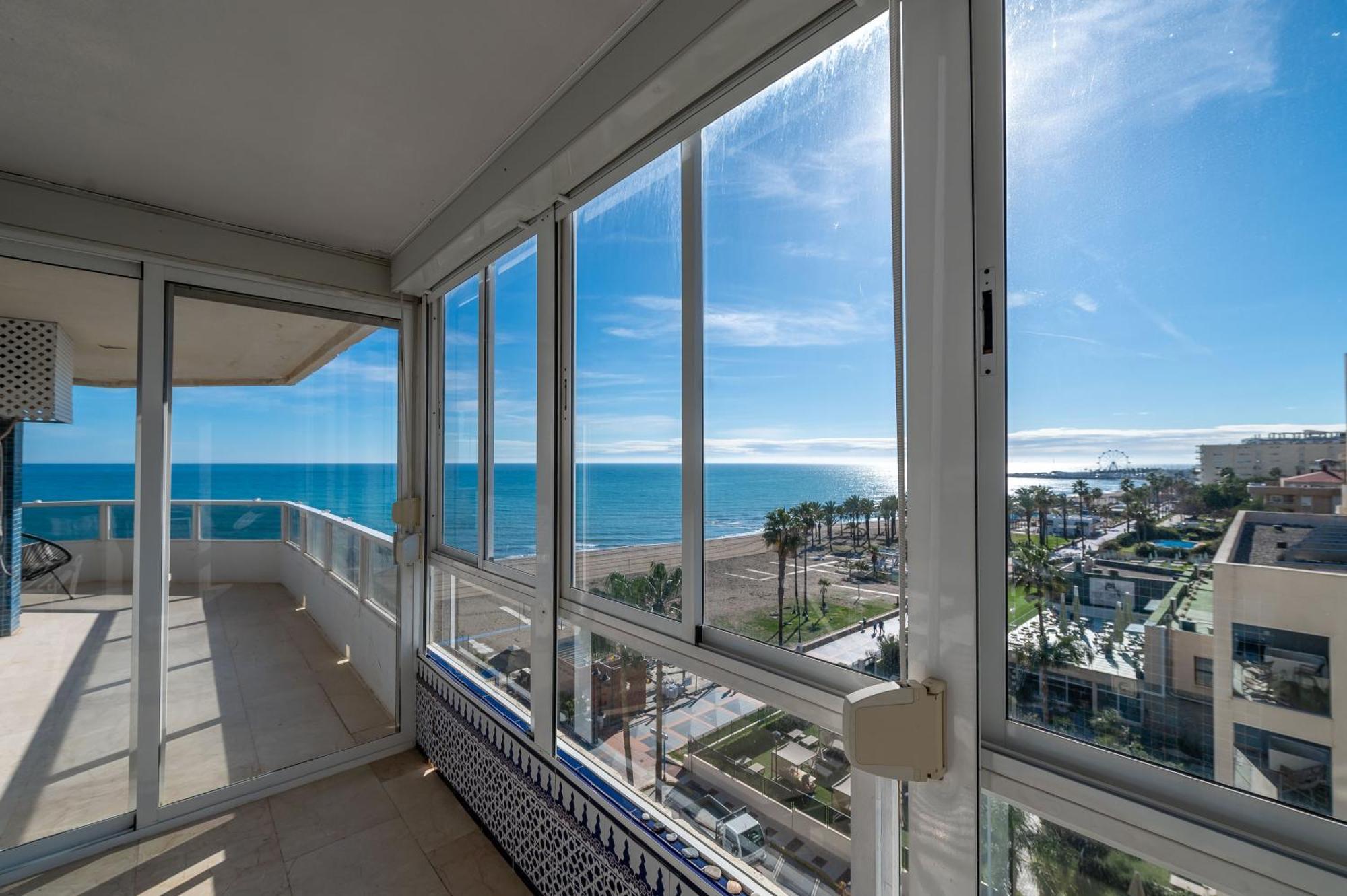 Lxr La Carihuela Sea Views 3Hab Appartement Torremolinos Buitenkant foto